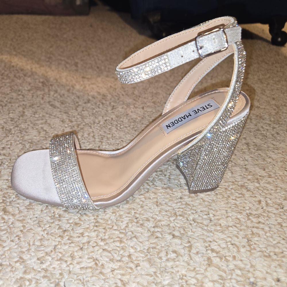 Steve Madden Glittering Silver Heels